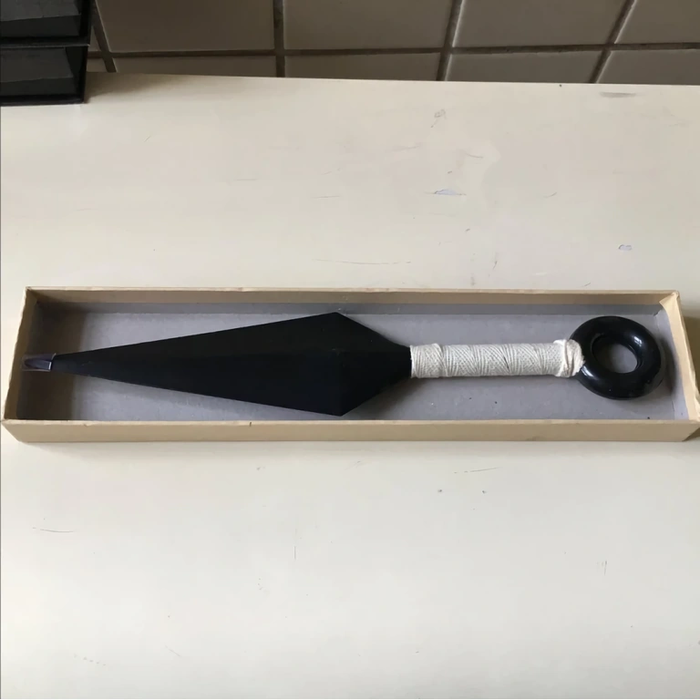 Ninja-legetøjsvåben med design inspireret af Naruto