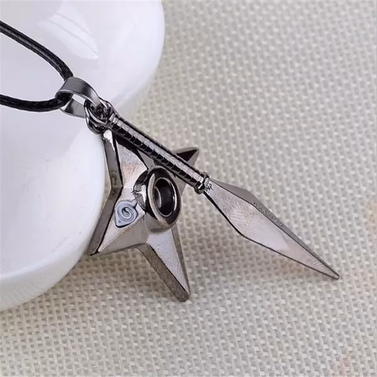 Naruto Uzumaki cosplay tilbehør – metal Shuriken