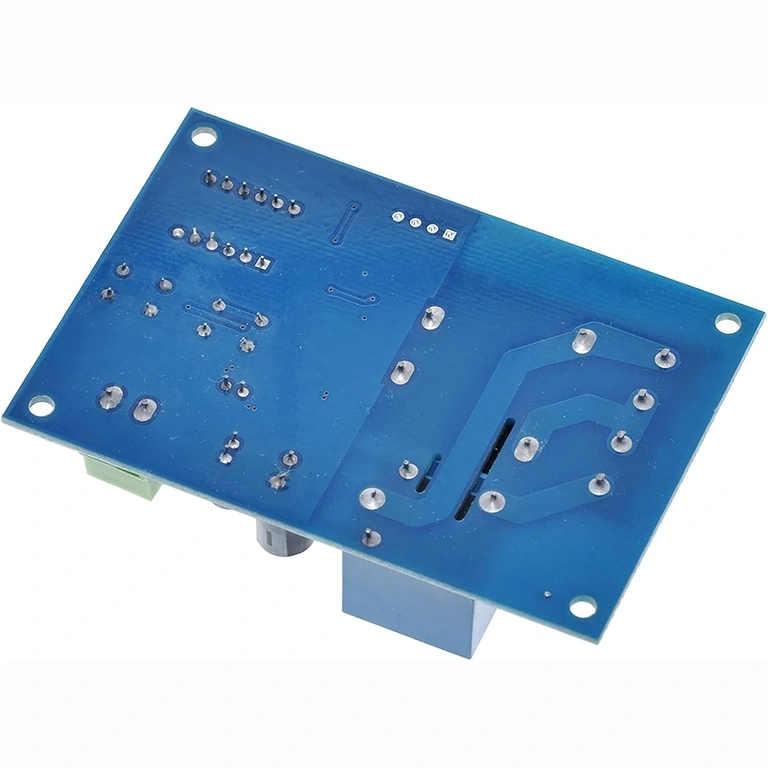 Regulator til bilbatteriopladning Automatisk elektronisk regulator til bilbatterier – blysyre og lithium