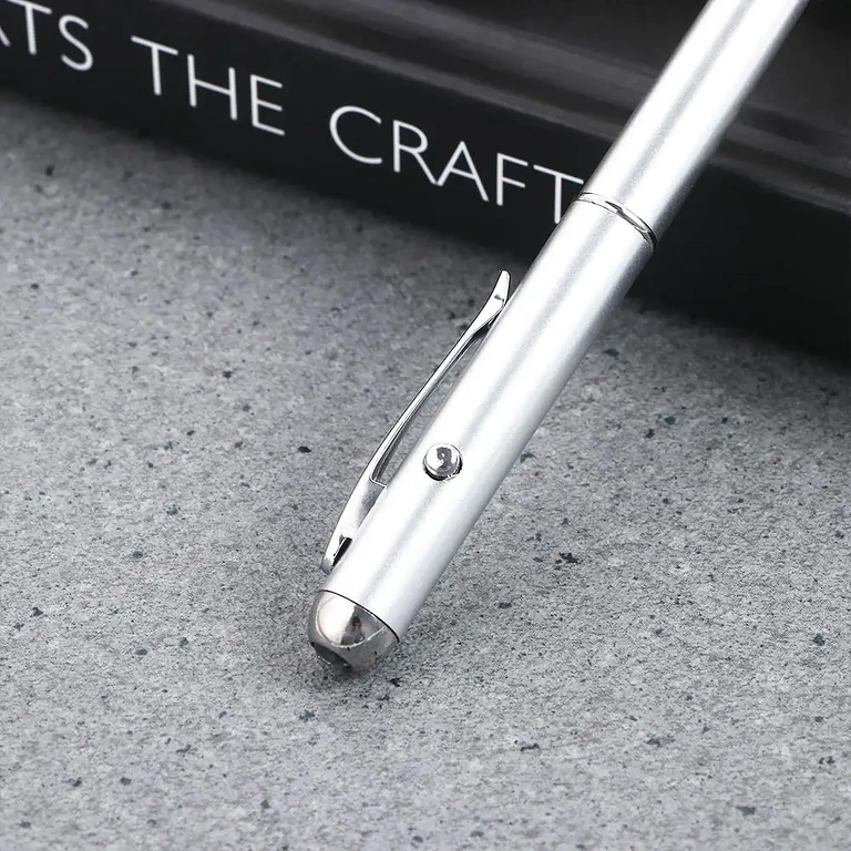 Sølvpen med integreret lys til beskeder synlige i mørke