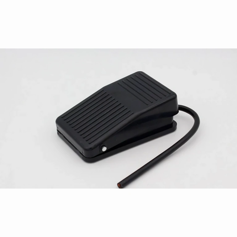 Fodpedal til håndfri kontrol