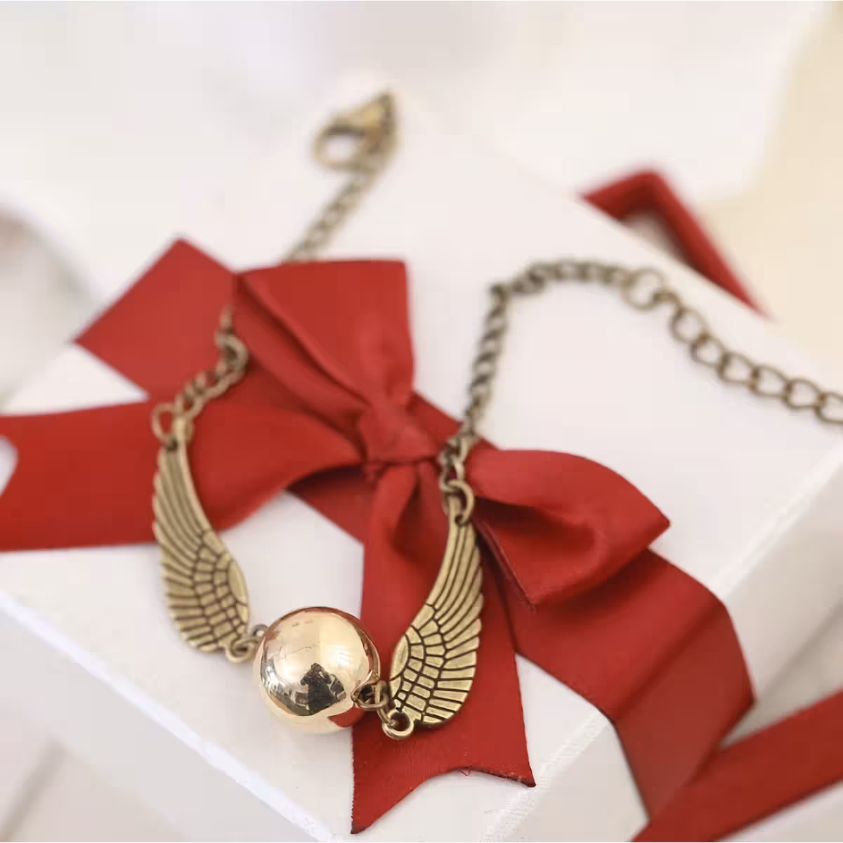 Tematisk armbånd fra Harry Potter-serien – Snitch-model