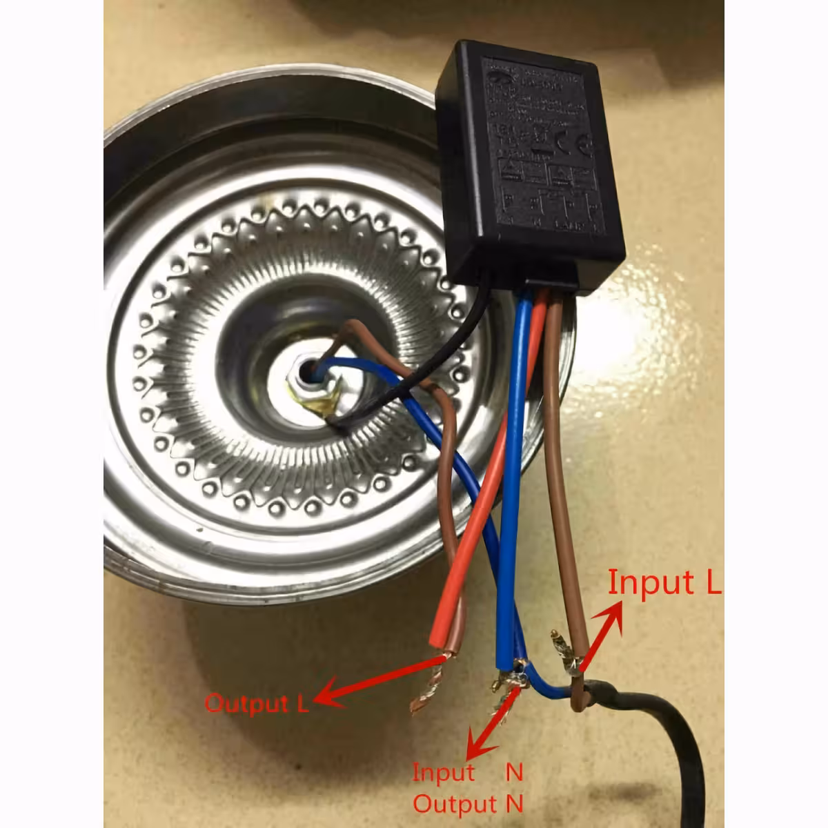 LD-600S modul tilsluttet kredsløb for berøringskontrol af lysstyrke