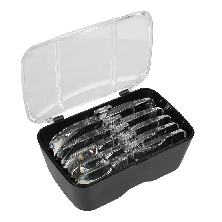 Forstørrelsesbriller med taske og renseklud til linser