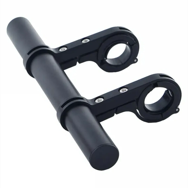 Metaladapter til montering af tilbehør på styr