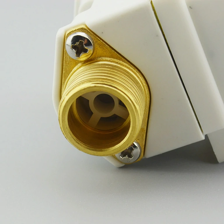 Vandventil 12V normalt lukket med ½" gevind Normalt lukket 12V vandventil med ½ tomme tilslutning, ideel til solsystemer