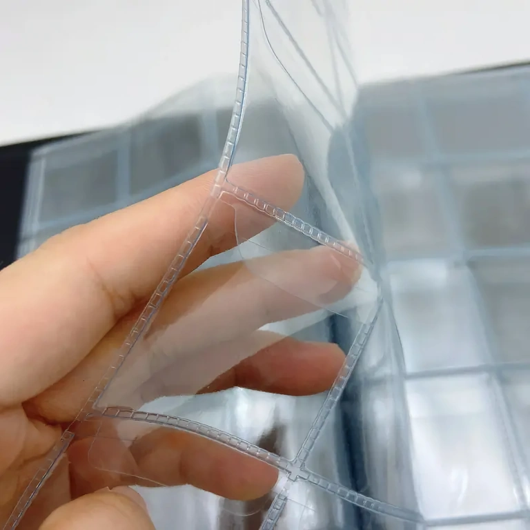 Robust album i kunstlæder til opbevaring af mønter