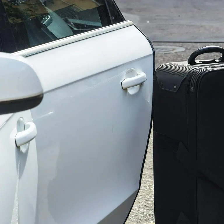 Gummiliste til dørkantbeskyttelse på biler