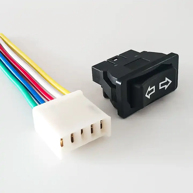 Motor retning skift knap 20A 3-position vippeknap med retur, nominelt strøm 20A