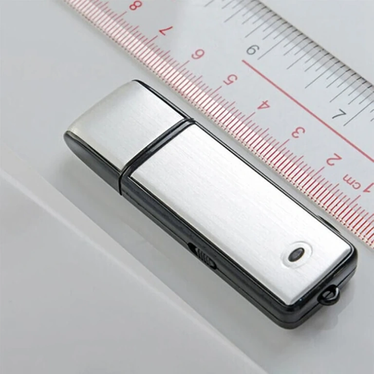 Diskret USB stick til lydoptagelse Diskret USB-stick med usynlig LED-indikator til optagelser