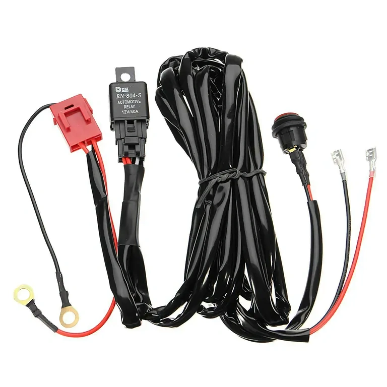 Kabelføring med relæ og oplyst afbryder Elektrisk kabel med 40A-relæ og lyskontakt til LED-lys