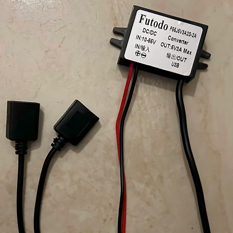 Strømforsyning til overvågningskamera Konverter forsyner et overvågningskamera fra 48V kilde