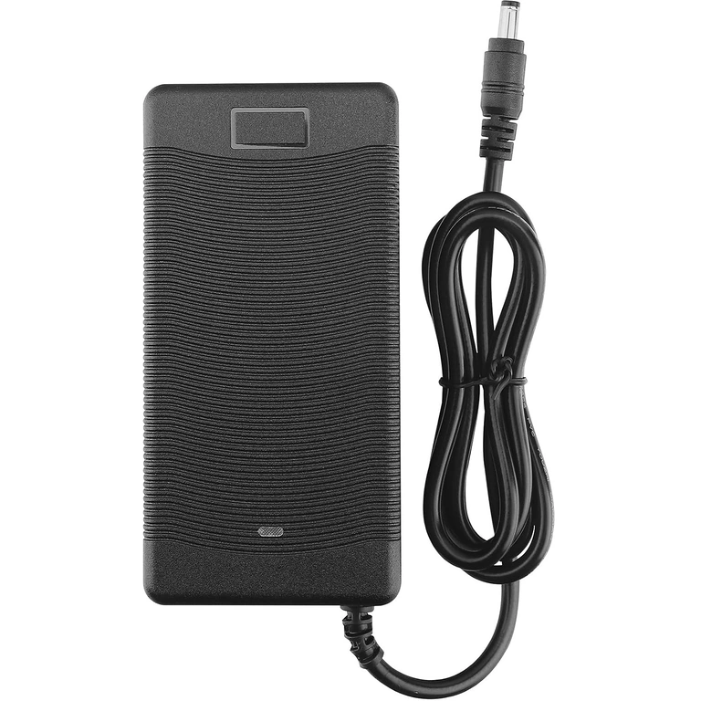 21V Li-Ion oplader med LED-status for 18V batterier 21V 2A Li-Ion oplader – rød LED ved opladning, grøn når 18V batteri er fuldt, med BMS 5S