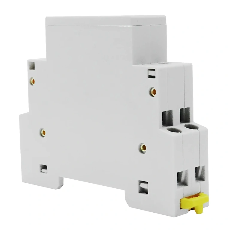 Digitalt voltmeter monteret på DIN-skinne til el-paneler