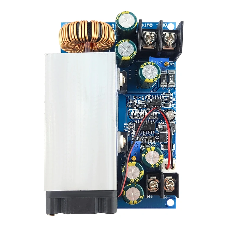Sidevisning af DC-DC Step-Down 600W 25A-modulet, der fremhæver kompakte dimensioner og robust kabinet