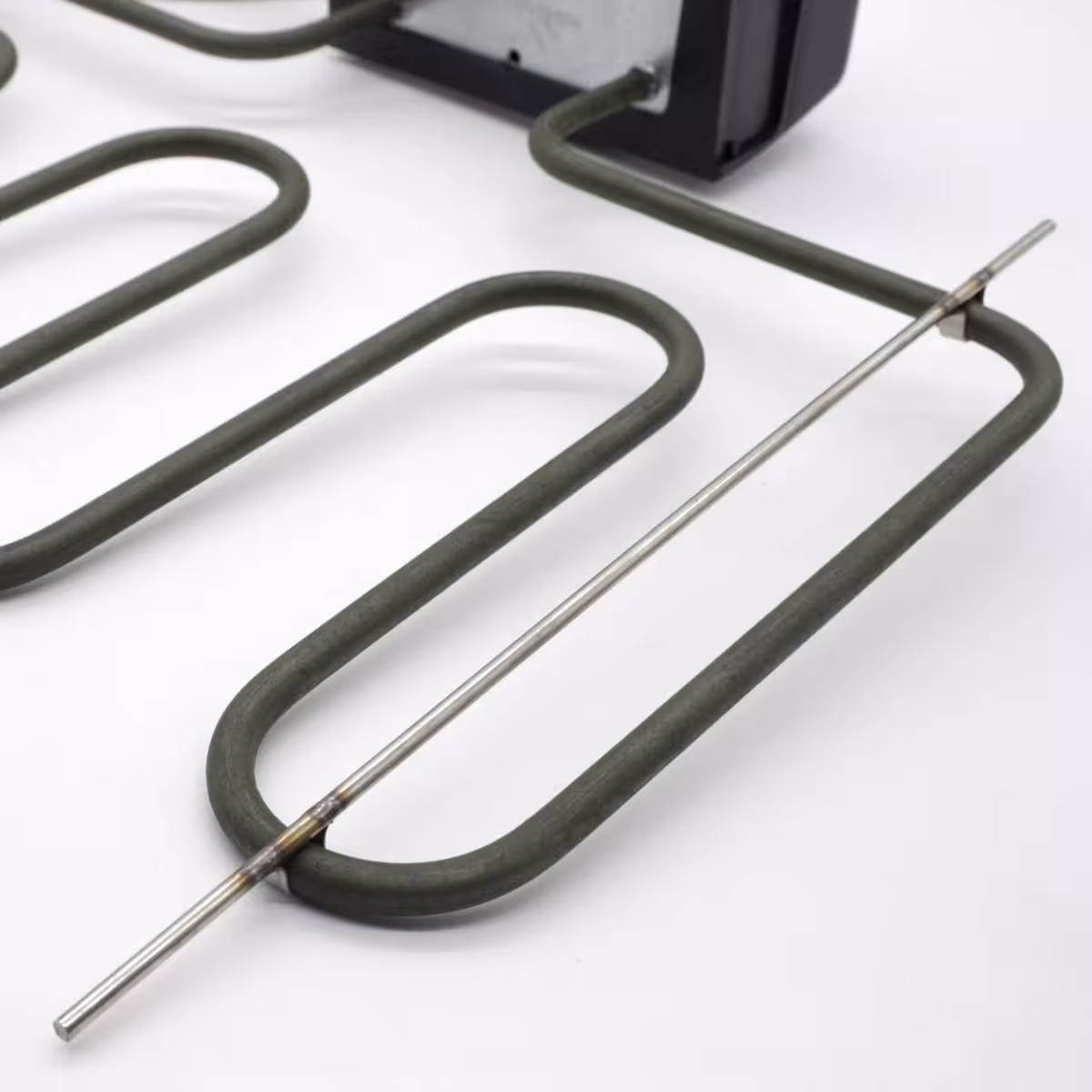 Elektrisk varmelegeme til rygeovn 2000W set fra siden